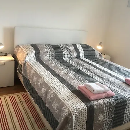 شقة Svjetionik *