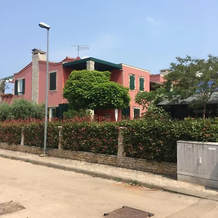 公寓 Svjetionik 乌马格
